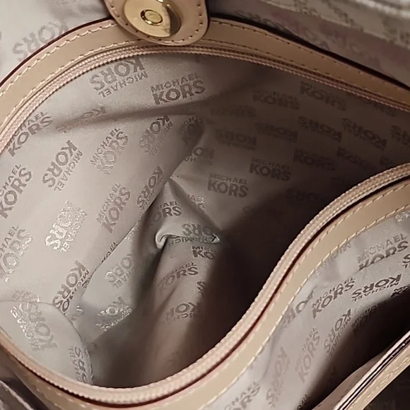 Michael Kors Pursue - Picture 10 of 11